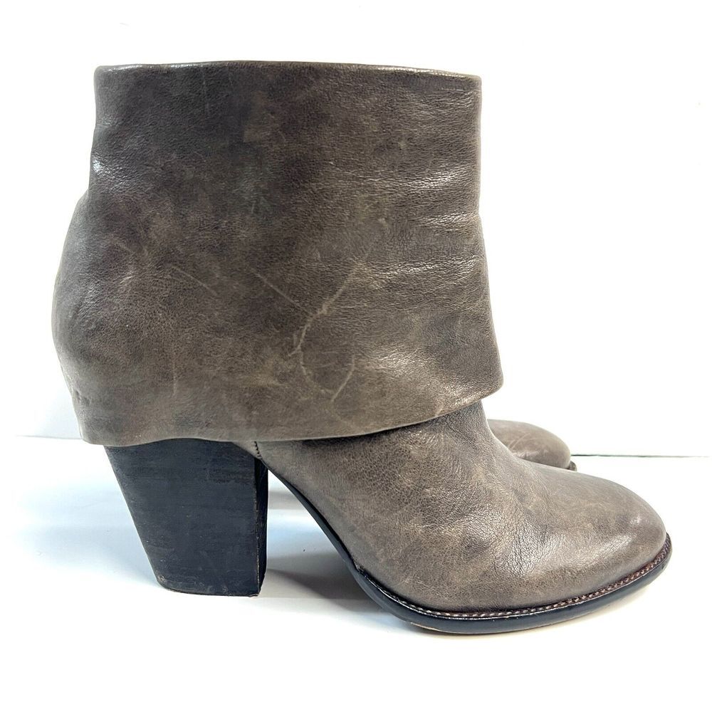 VINCE CAMUTO Leather Ankle Boots Size 9.5 B Brass Gray Fold‎ Over Booties